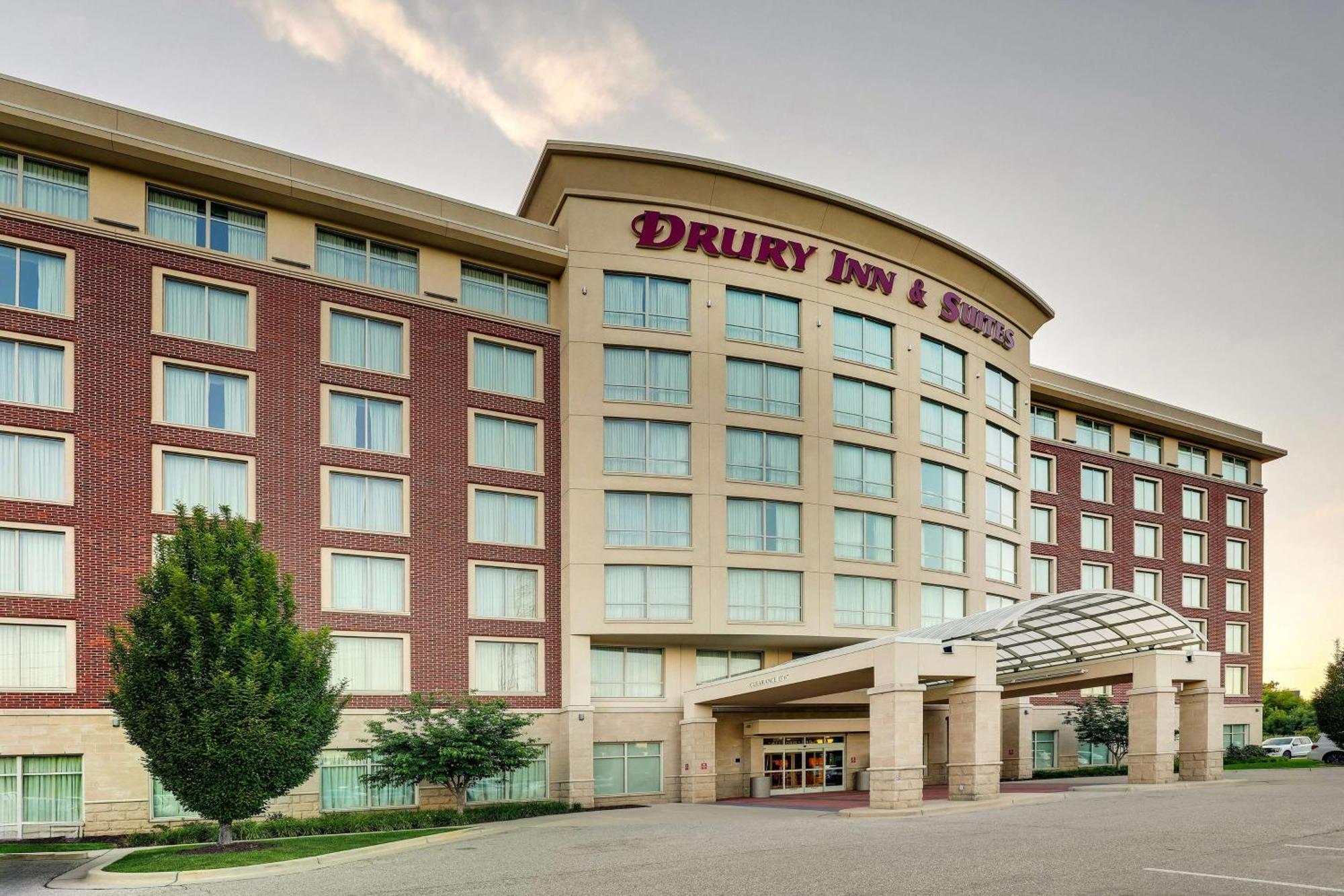 Drury Inn & Suites Grand Rapids Cascade Exterior photo